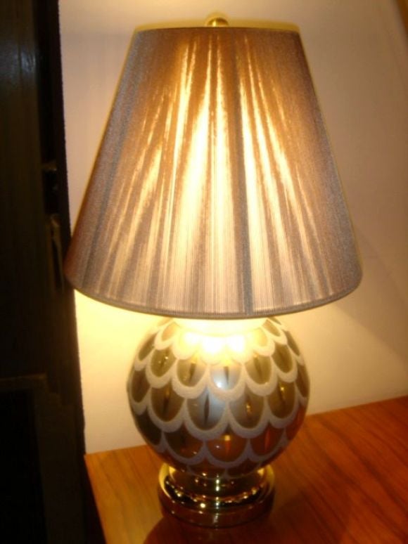 Boudoir lamps in case glass with gold and white applique <br />
Brass base and fittings with silk string shade