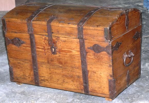 seaman chest