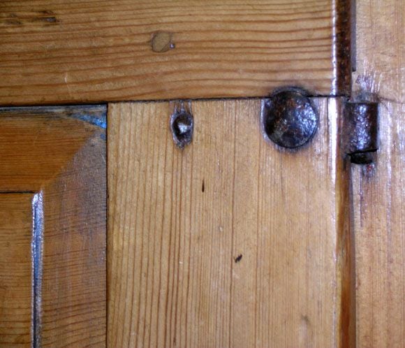 18th. Century Corner Hutch 5