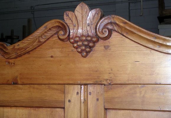 Pine Armoire with Carved Grape Cluster Pediment, circa 1860 In Excellent Condition In Los Angeles, CA