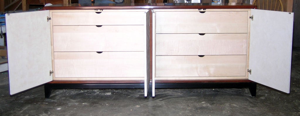 Américain Buffet de style Mid-Century par Petersen Antiques en vente