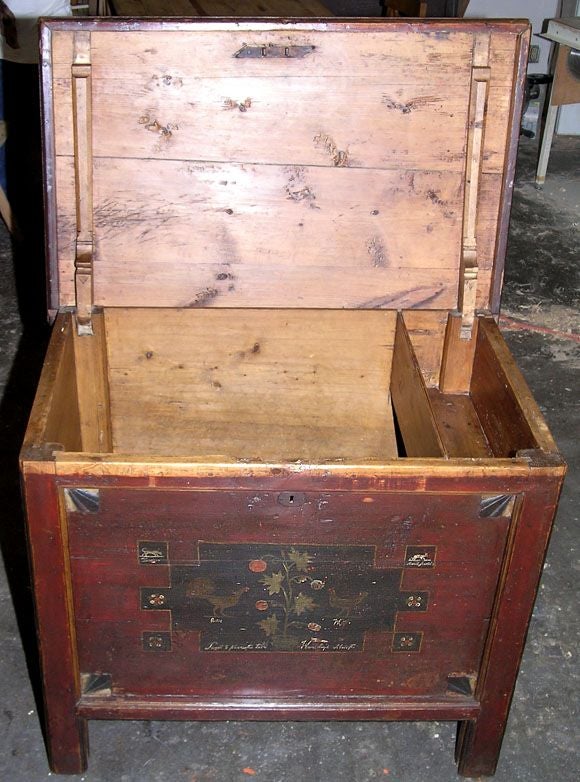 Pin Coffre à couvertures ou coffre de dot peint, environ 1840 en vente