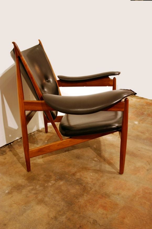 Walnut and Leather Chieftain chair by Finn Juhl for Baker 2