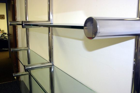 Pace Collection polished aluminum and glass wall unit In Excellent Condition In West Hollywood, CA