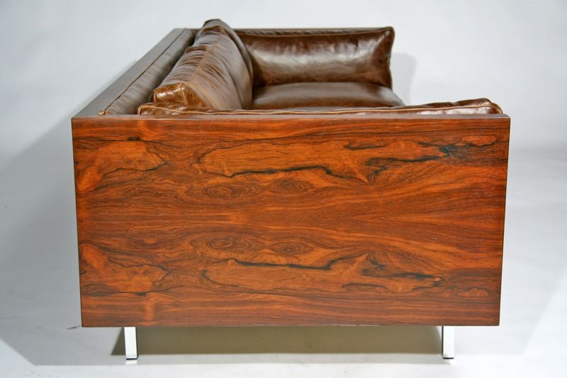 Late 20th Century Rosewood sofa by Milo Baughman in brown leather