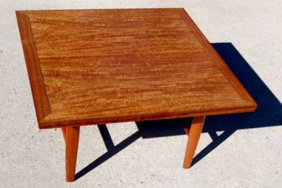 Walnut End table George Nakashima for Widdicomb