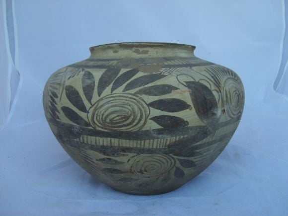 A Early American Indian Jar Vase 1