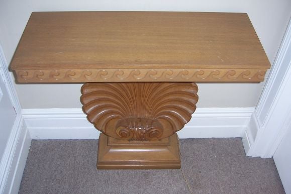 American Dunbar Shell Console 