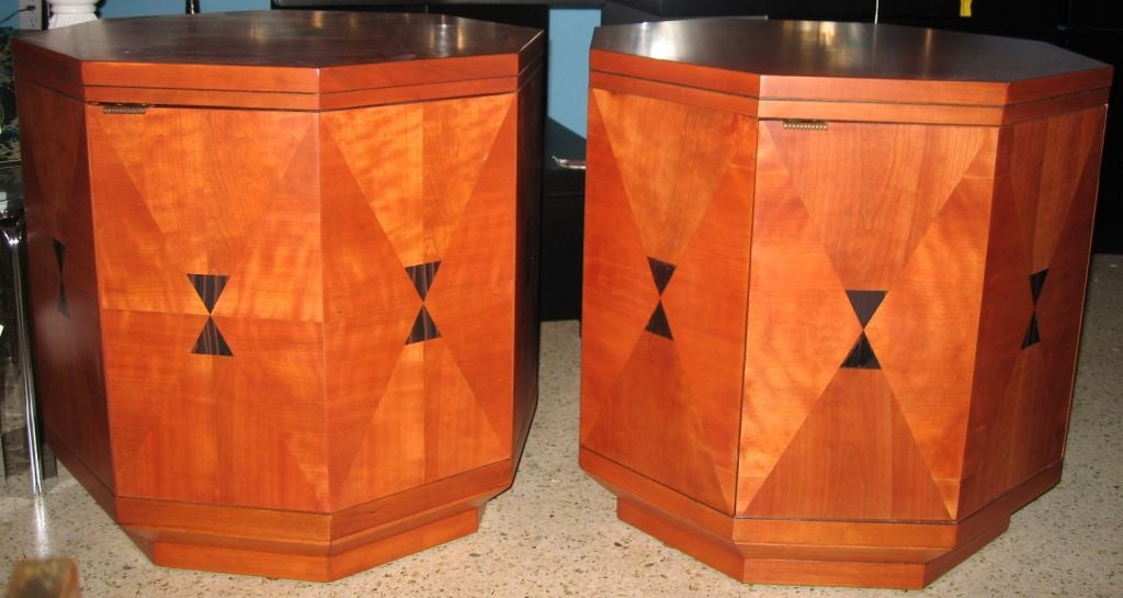 Henredon Pair of Cherrywood Octagonal End Tables or Night Stands 4