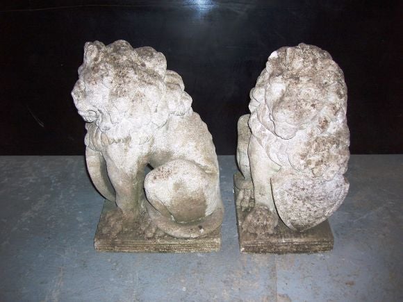 Pair of Vincenza Stone Lions