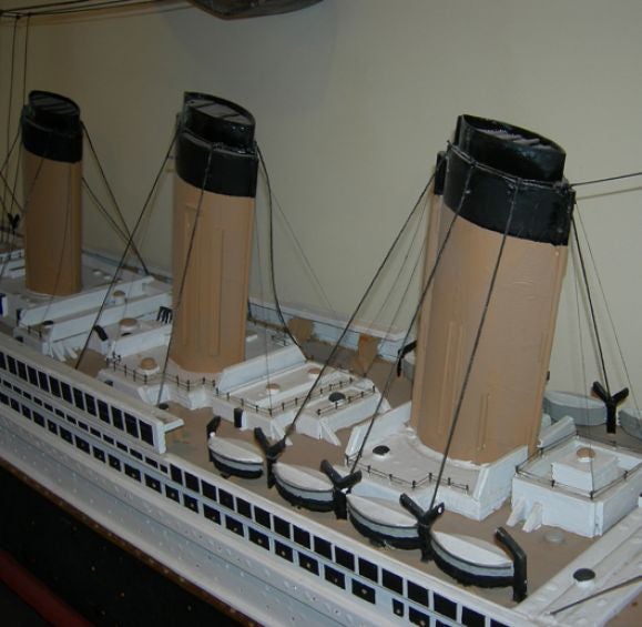 Tin Large Scale Titanic Model