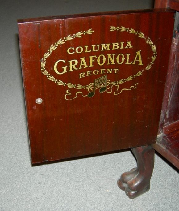 Grafonola Parlour Victrola Desk 1