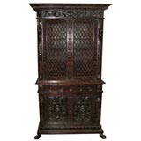 Antique EARLY 1900
S ITALIAN BUFFET DEUX CORPS  WITH GREAT CARVINGS