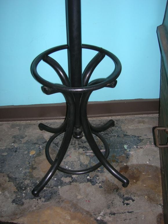 thonet hanger