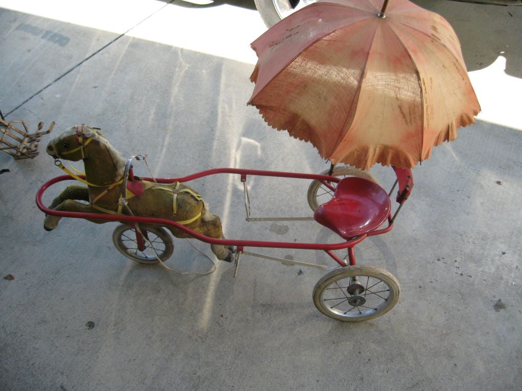 Chariot à cheval, belle époque encore fonctionnelle.