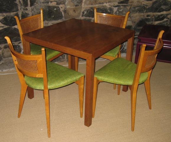 20th Century Dunbar Parsons Table