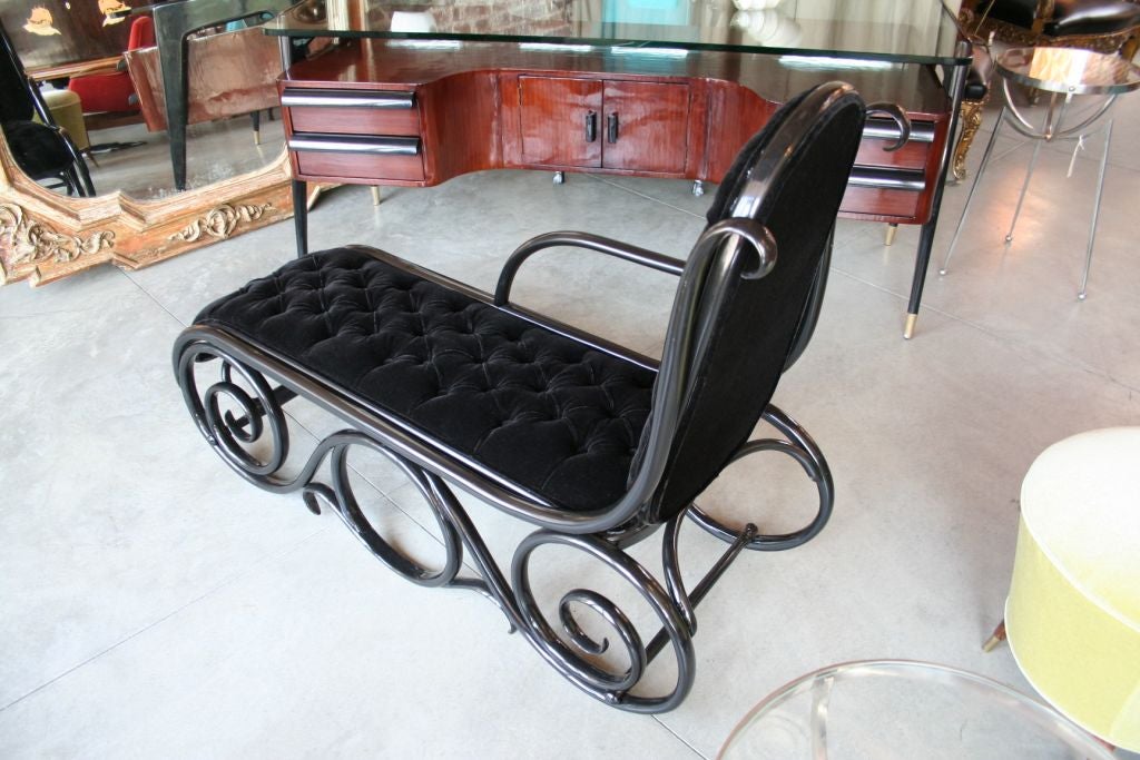 Beautifully restored 19th c. Thonet chaise longue, black lacquered, upholstered with black mohair