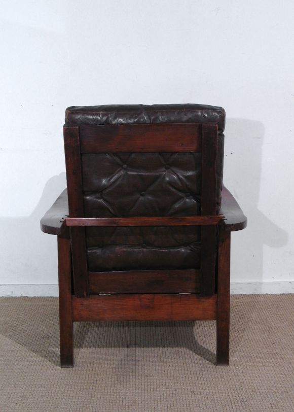 Walnut Morris Chair with Leather Cushions 1