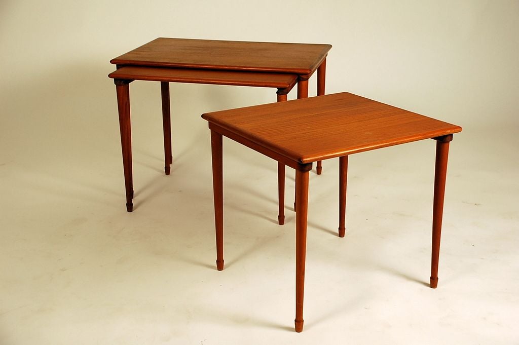 Scandinavian Modern Set of Slender Scandinavian Nesting Tables by Brode Blindheim For Sale