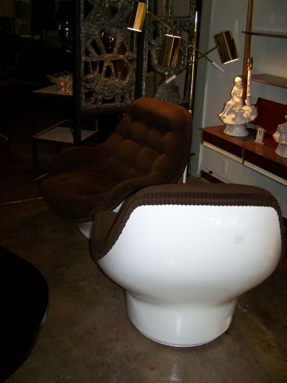 AIRBORNE SWIVEL  ARMCHAIRS In Good Condition In Los Angeles, CA