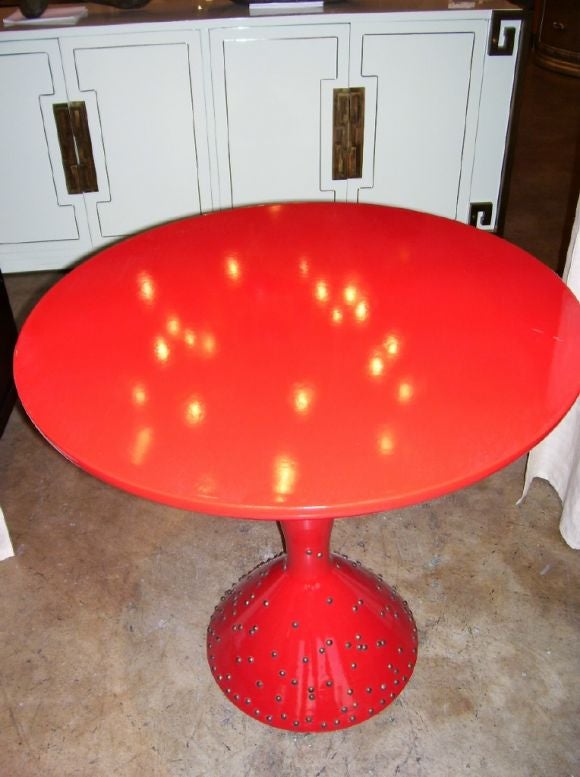 RED  LACQUER ROUND TABLE