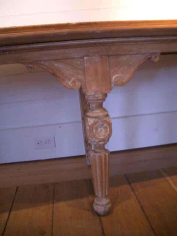 Curved walnut banquette