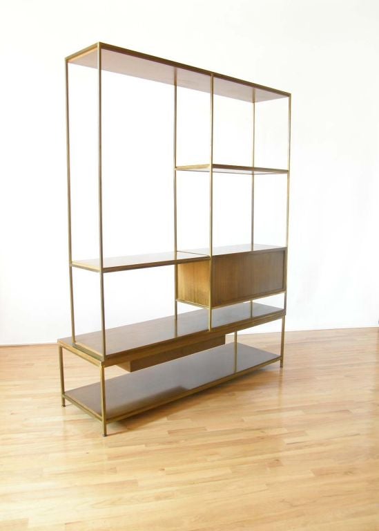 Paul McCobb display shelves 1