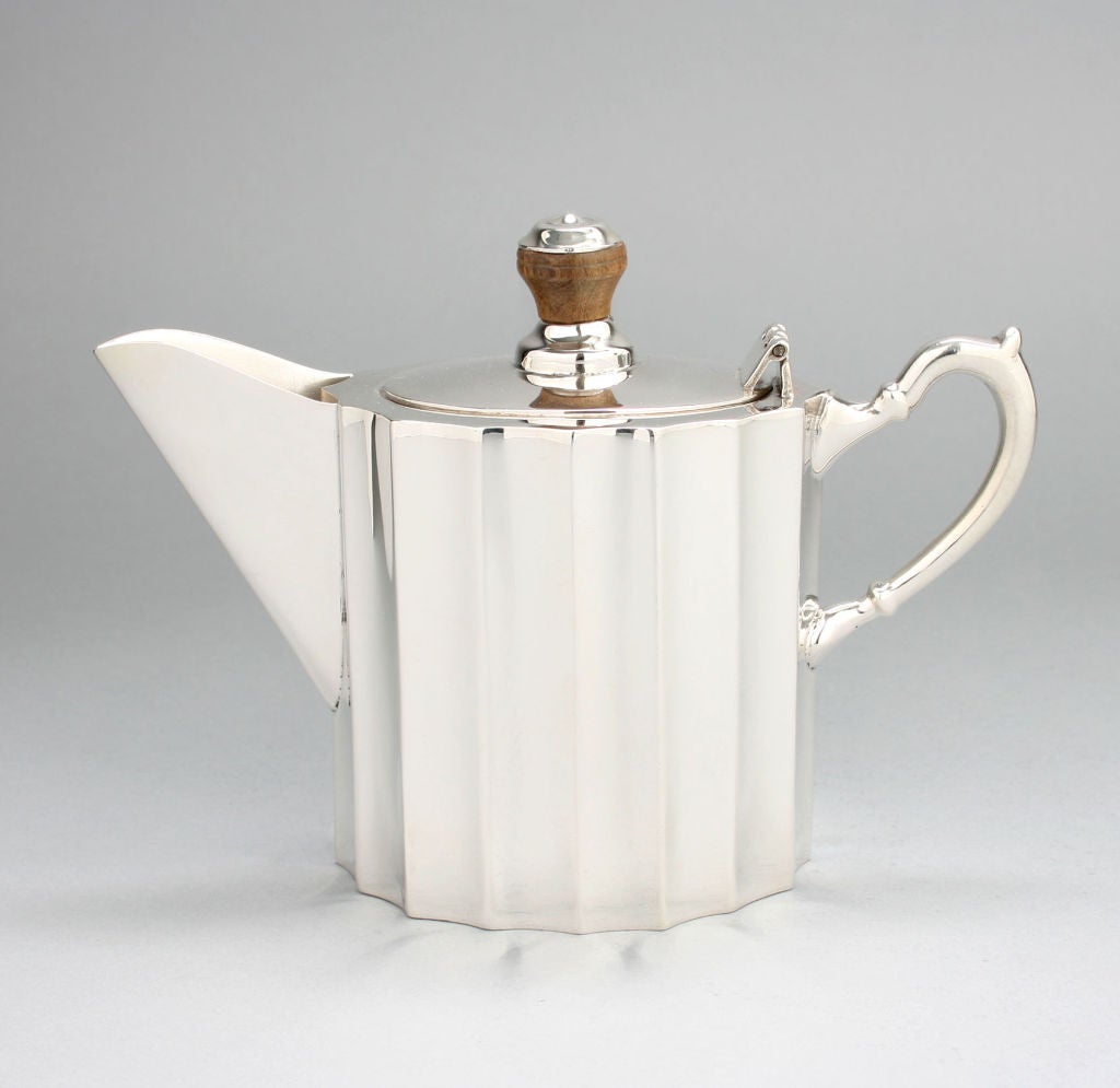 Art Deco Substantial Sterling Coffee and Tea Set For Sale 1