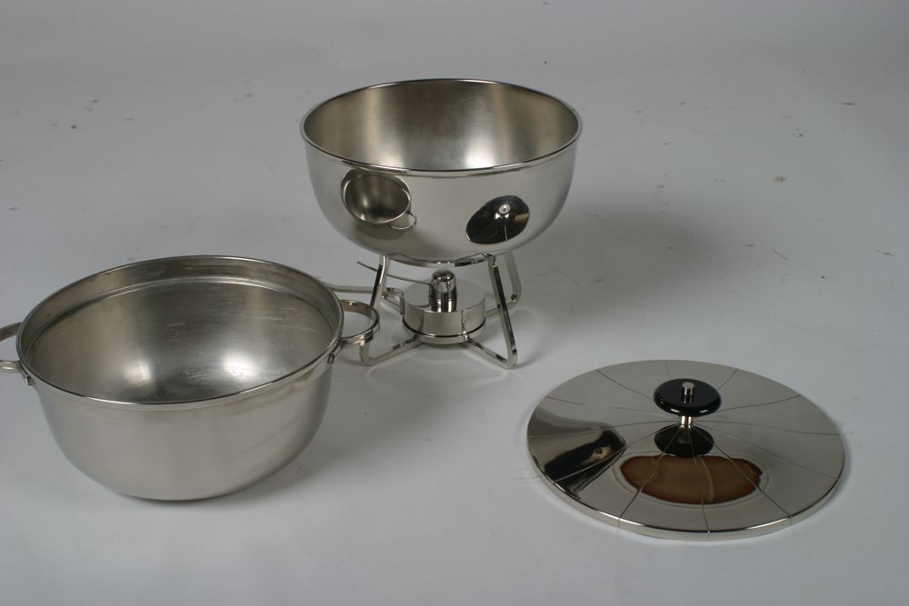 Tommi Parzinger for Dorlynn Silversmiths Chaffing Dish