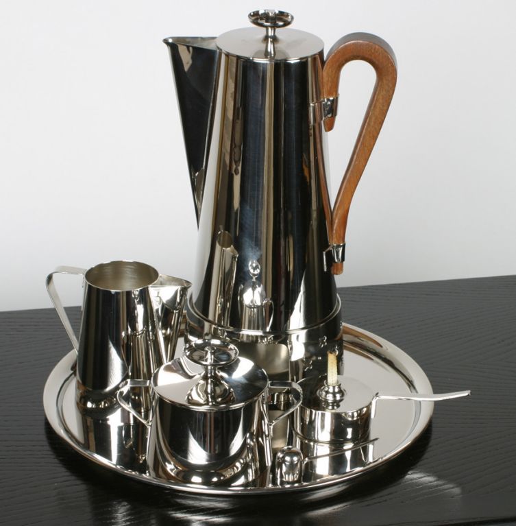 Tommi Parzinger for Dorlyn Silversmiths Nickel-Plated Coffee or Tea Set In Good Condition For Sale In St. Louis, MO