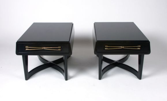 Paul Laszlo for Brown Saltman nightstands