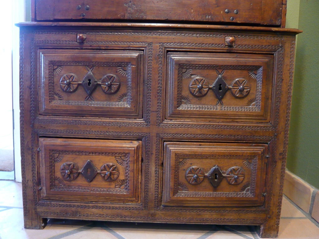 17th c. Empty Spanish Vargueno 4