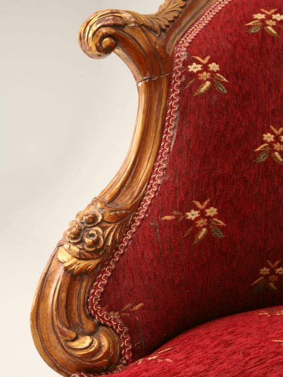 Giltwood Fainting Couch