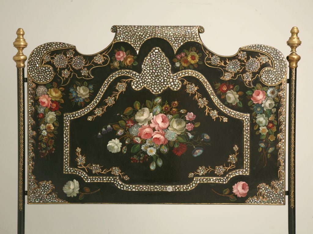 French Napoleon III 3/4 lacquered black metal bed with mother-of-pearl inlay and gilt stringing throughout the piece. Held together with Iron rails and double posted foot board. The measurements below are for the frame. The maximum size mattress