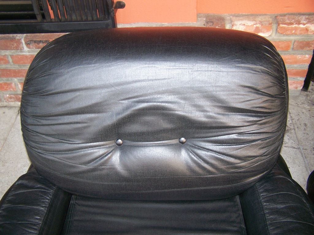 Pair of Italian Leather Armchairs by Adriano Piazzesi In Good Condition In Cathedral City, CA