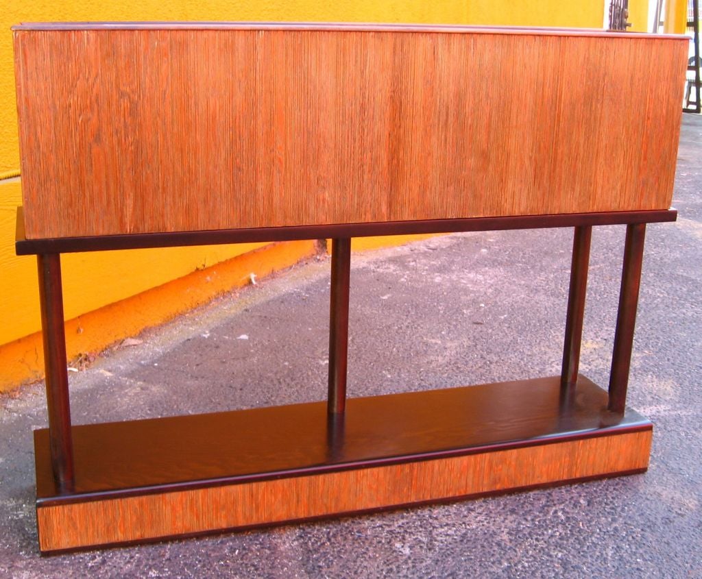 Mid-20th Century Little bookcase and matching planter att. to Paul Frankl