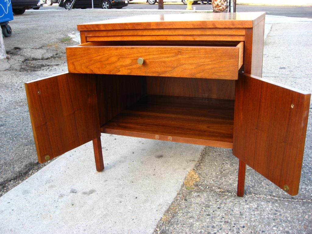 American Pair of Paul Mc Cobb walnut Nightstands