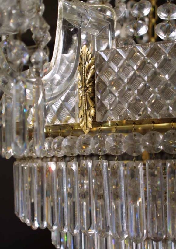 20th Century Regency Cut Glass Eight Light Chandelier. 19th C