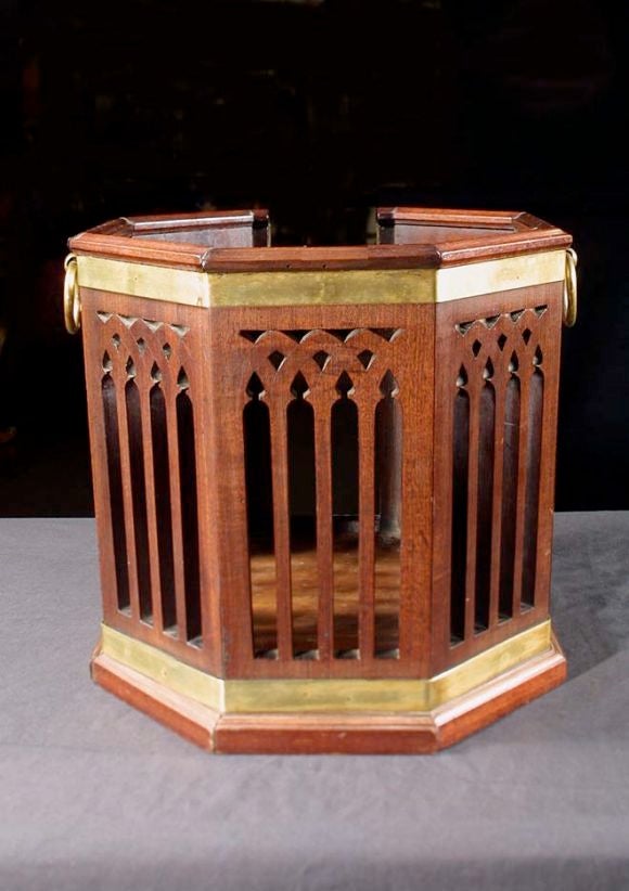 # H011 - A rare Georgian mahogany octagonal plate bucket. This type of pierced fret work was made popular by Thomas Chippendales early designs of the mid 18th century. It continued throughout the 18th century especially on functional items like