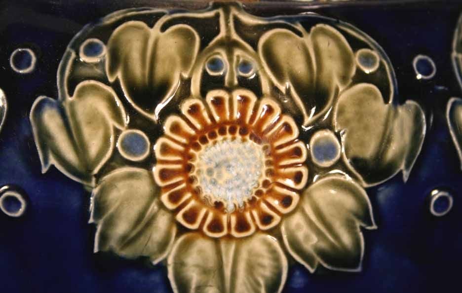 20th Century Pretty Doulton Lambeth Flowered Jardinere ca. 1885