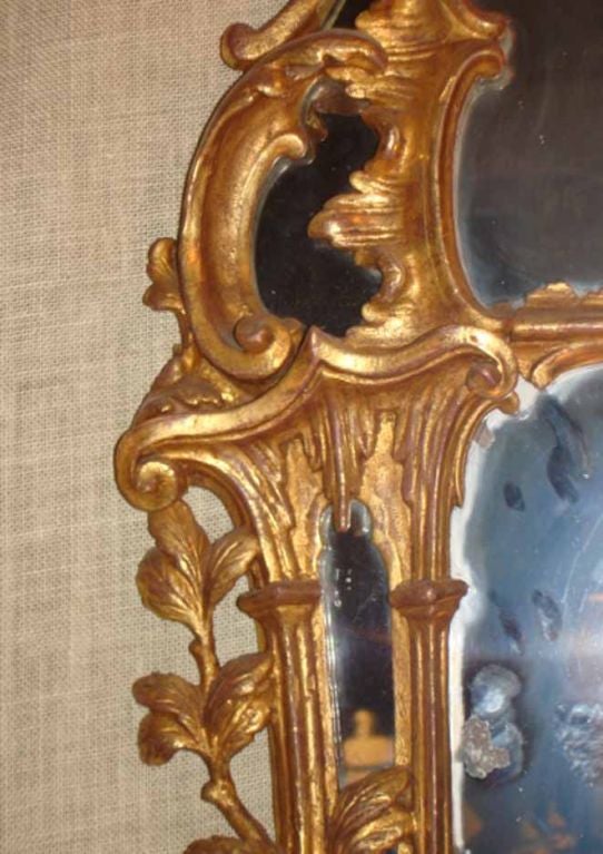 Exquisite George III Chippendale Carved Gilt Mirror, circa 1760 In Excellent Condition For Sale In New York, NY