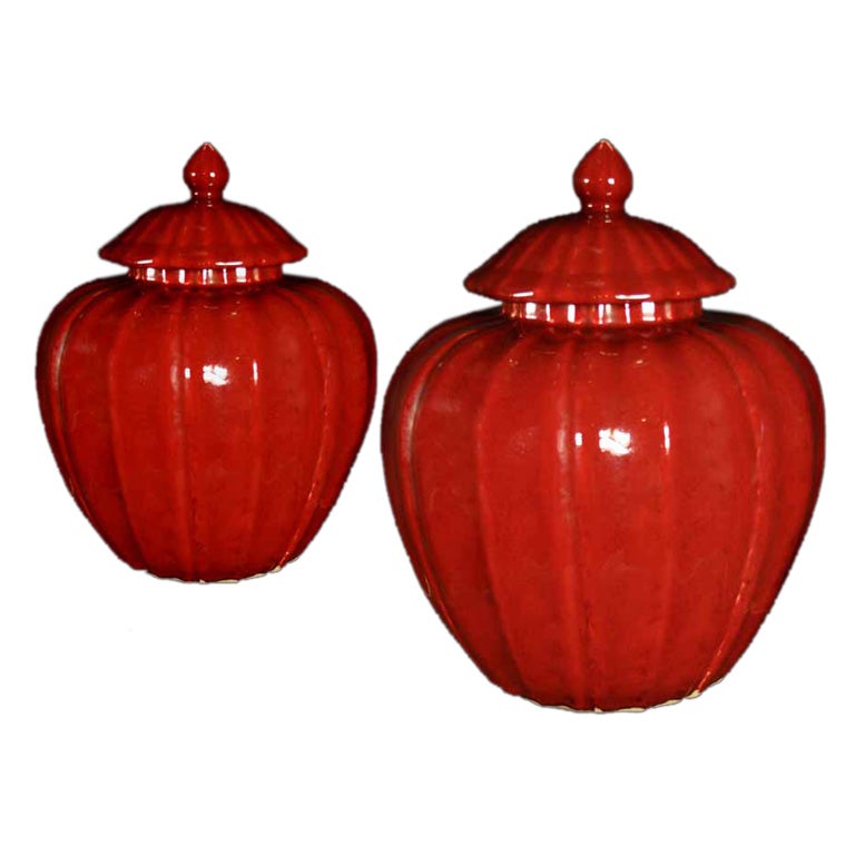 PAIR Chinese San de Bouef Covered Jars. 19th C