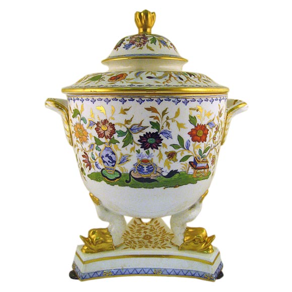 Ridgeway Footed Ice Pail 
Cover, c. 1830 For Sale