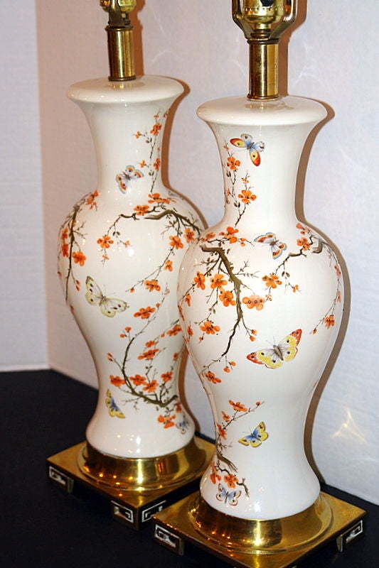 Chinese Chinoiserie Porcelain Table Lamps