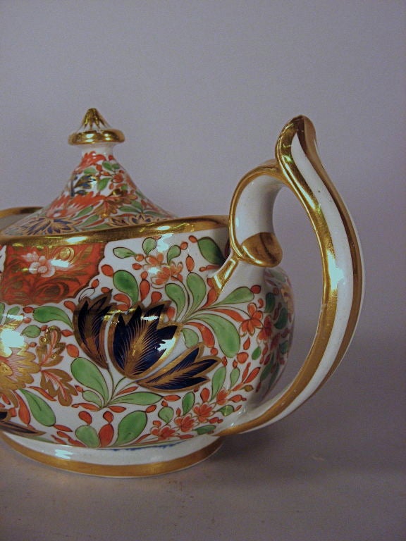 English Worcester Teapot & Cover in 
