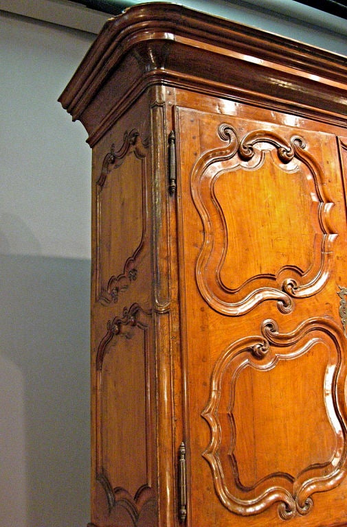 Hand-Carved Regence Period Buffet deux Corps in Walnut, France c. 1720 For Sale