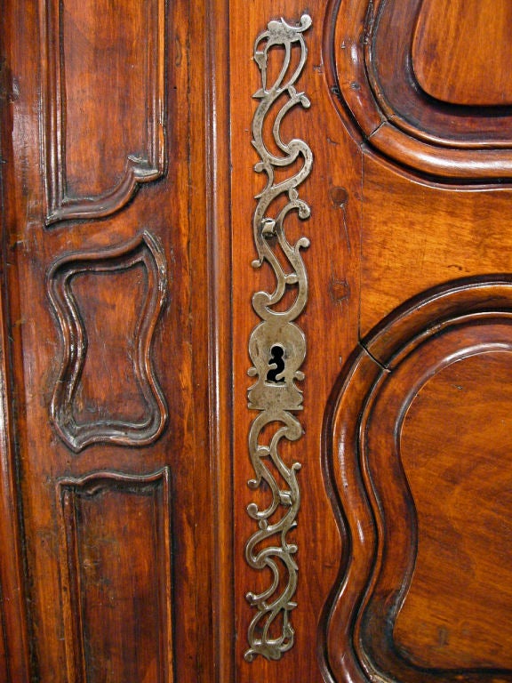 Sizable Louis XV Period Armoire in Walnut, Arles France, c. 1750 5