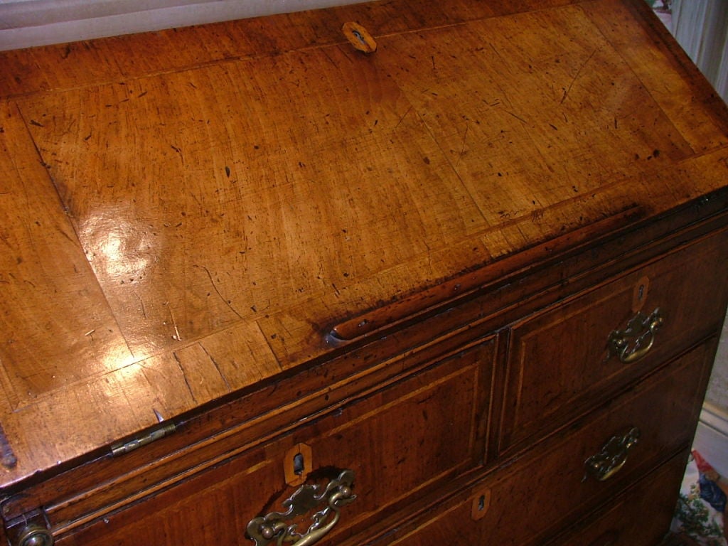 Early 18th Century English Slant Front Desk For Sale 2