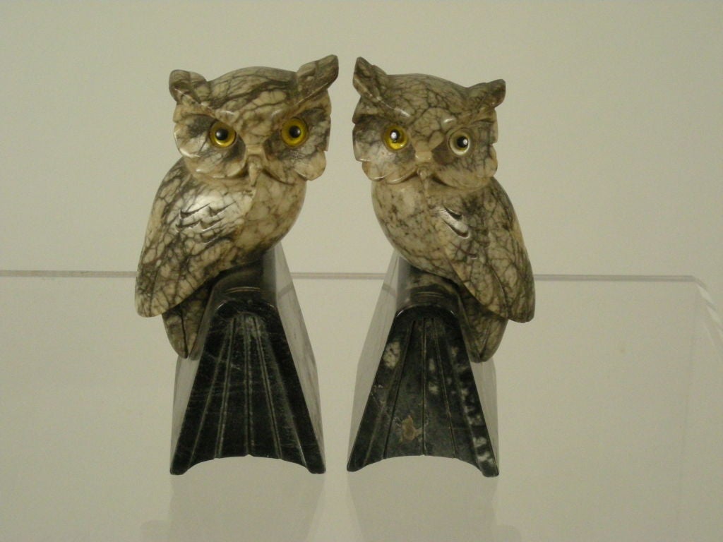 Italian PAIR OF CARVED ITALIAN MARBLE OWL BOOKENDS
