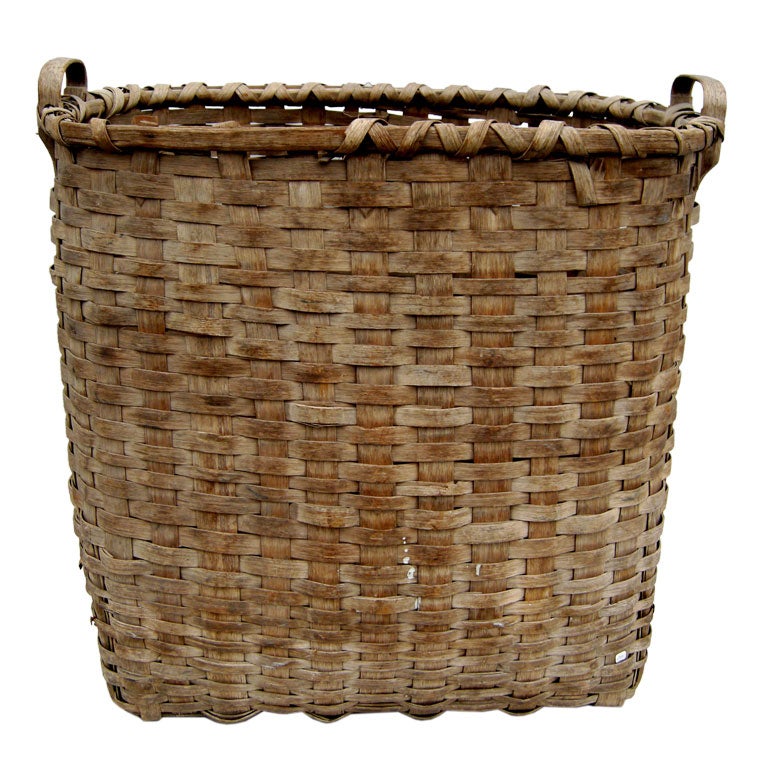 Oversize Wool-Gathering Basket